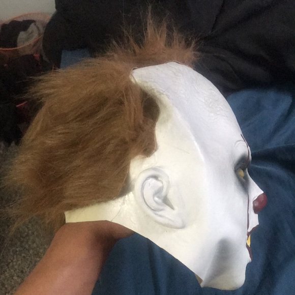 Pennywise mask (It movie) - Picture 2 of 3